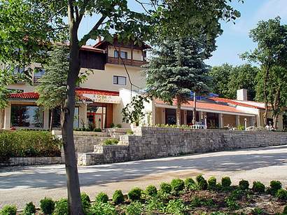 Хотел в парк Кайлъка, България. Хотел Орбита Палас, онлайн резервация ...